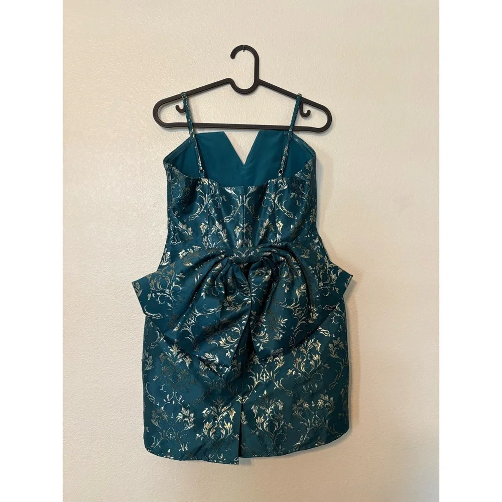 Altar'd State | Jacquard Party Dress with Statement Bow (Teal & Gold) - Picture 5 of 7
